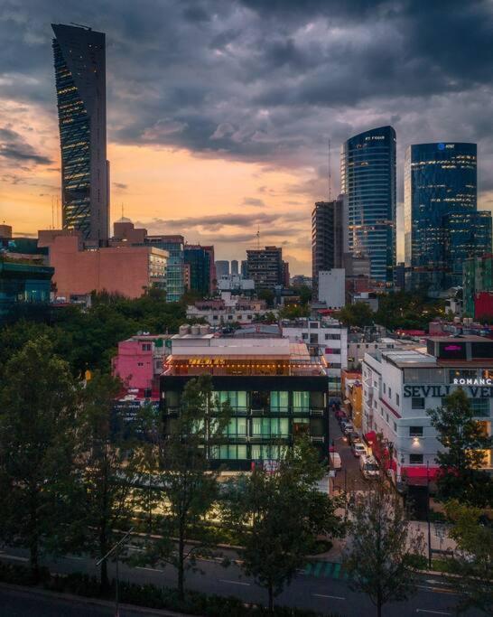 Apartment L303 Ac Rooftop Views Business C *